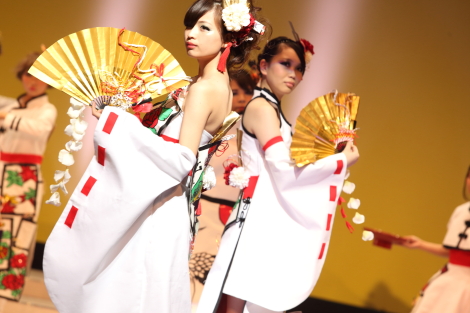 KFC Fashion Show 2016 紡ぐ